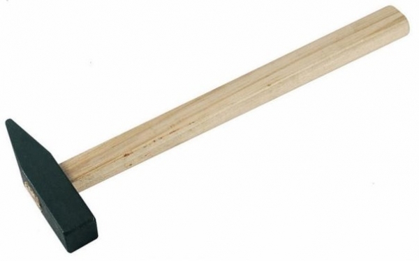 Молоток 200 гр. деревянная ручка